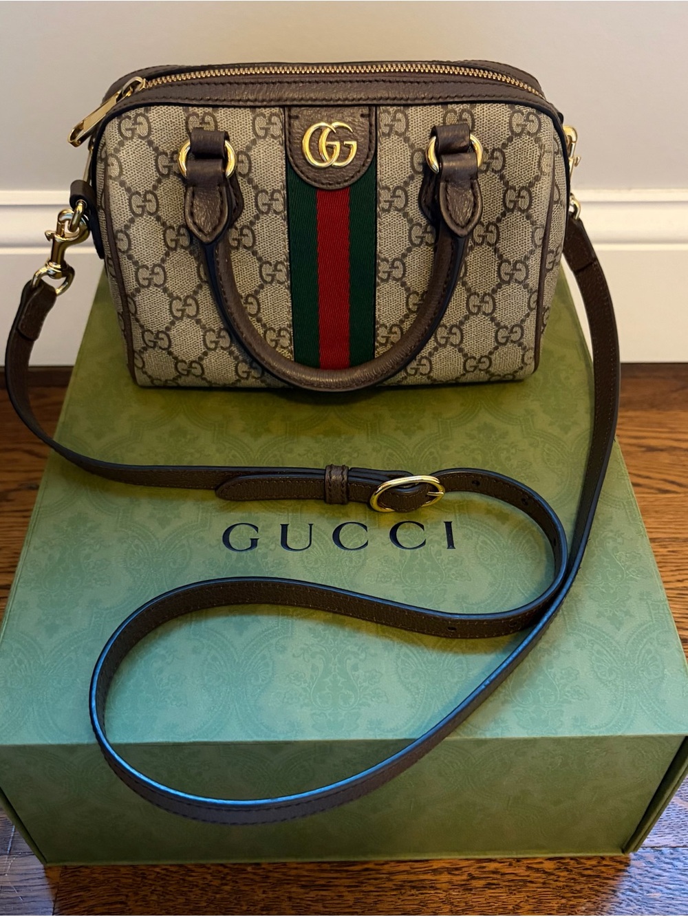 Authentic Gucci GG Supreme Boston Bag